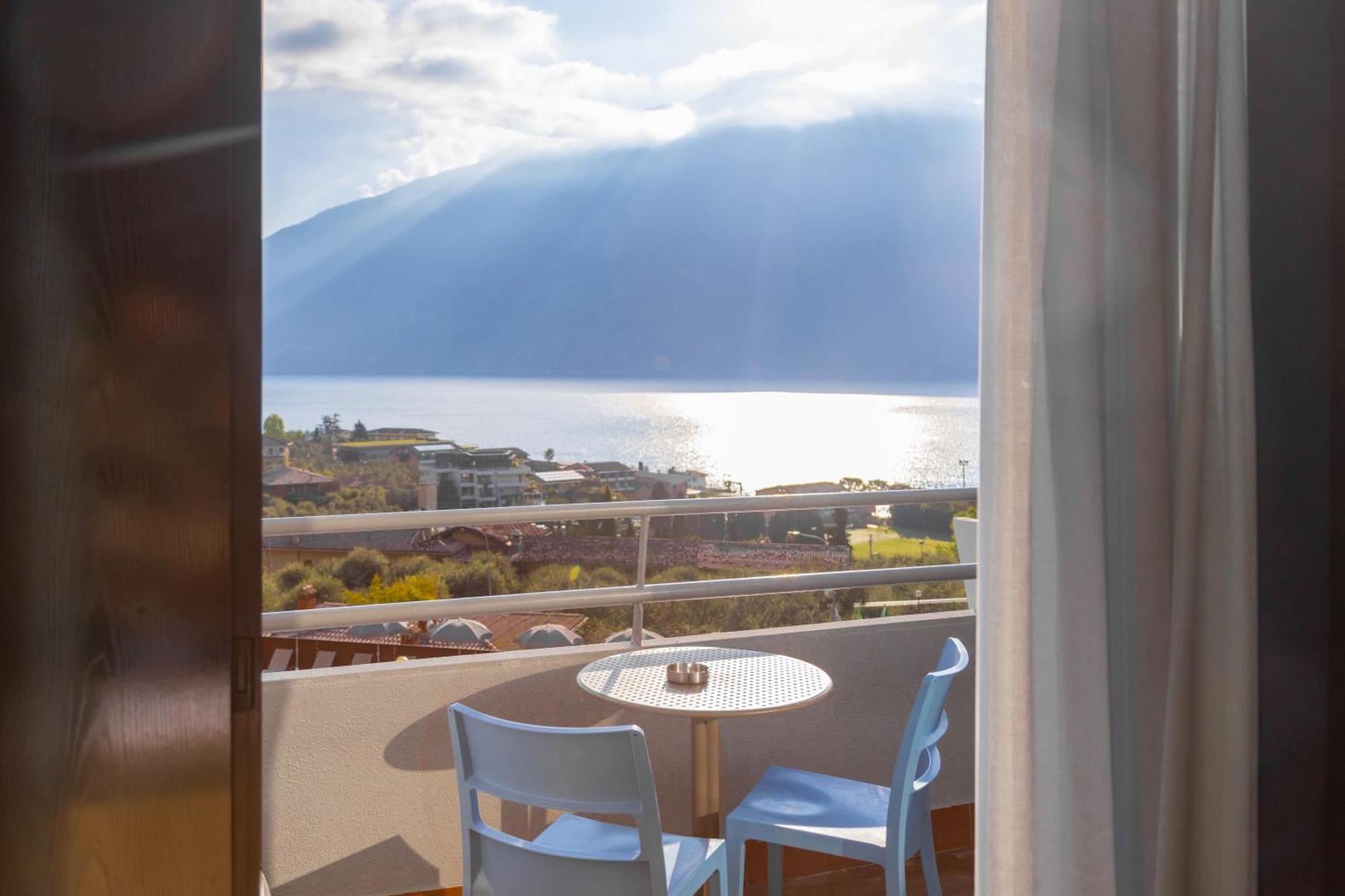 Aria Life Hotel Limone sul Garda Buitenkant foto