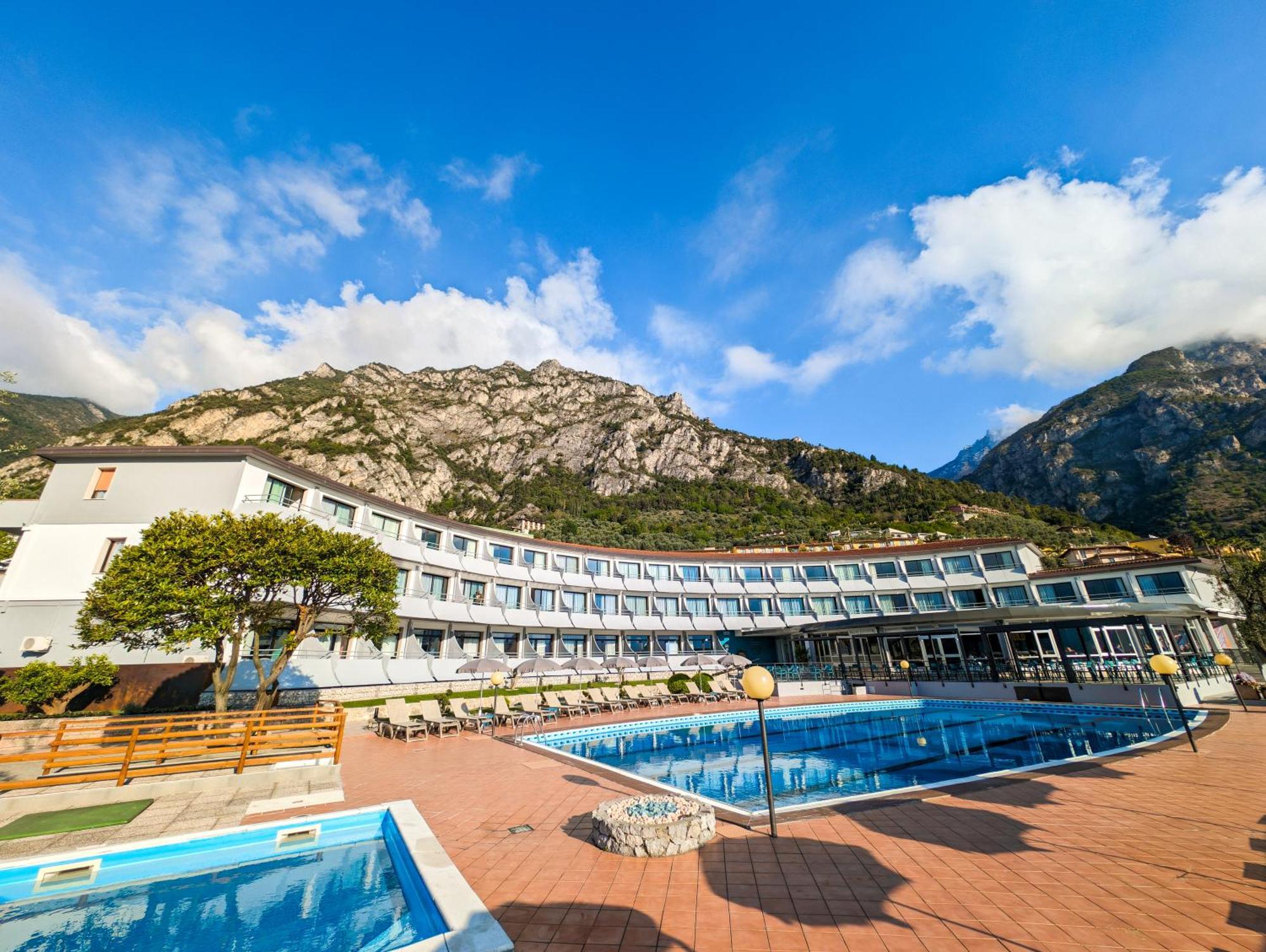 Aria Life Hotel Limone sul Garda Buitenkant foto